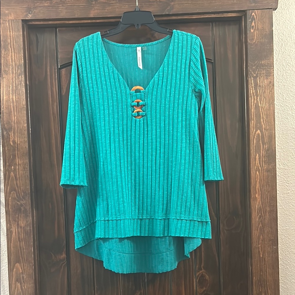 NY Collection Green Tunic Top with 3/4 Sleeve Ribbed Asymmetrical Design